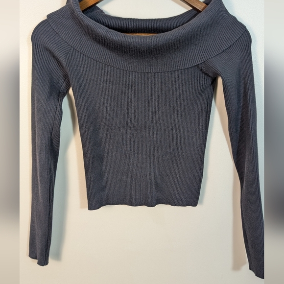 Edikted Dark Gray Ribbed Knit Off The Shoulder Crop Pullover Sweater - Picture 8 of 8